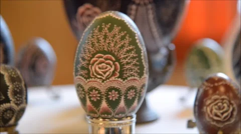 Artistic painted easter eggs on a rotary disk 库存影片 47666473