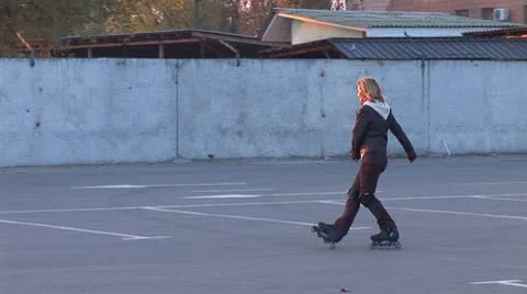 Artistic roller skating Stock Footage 8954402