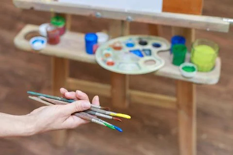 Artist's instruments on an easel. close-up Foto stock