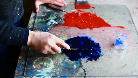 Artist's painting process 库存影片 103586661