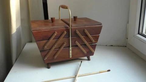 The artist's tool on the windowsill 스톡 동영상 157062471