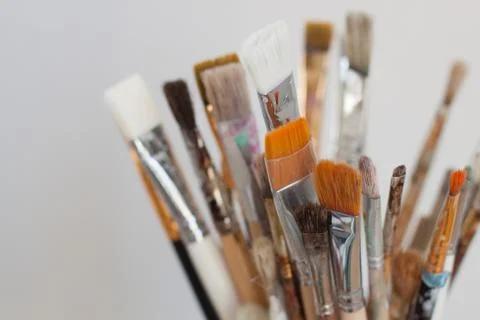 Artist's working brushes. Selective focus. Foto stock