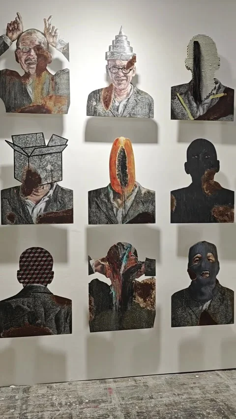 Artworks in exhibition 库存影片 334941223