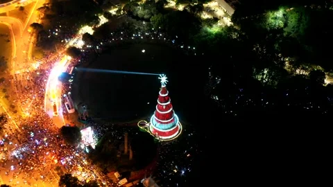 Arvore natal time lapse noite drone Stock Footage 153549709