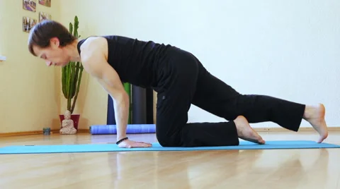 Asana Handstand fail 스톡 동영상 64147786