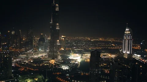 Ascending from 200m to 250m while paning left to reveal Sheikh Zayed Road, Stock Footage 98974068