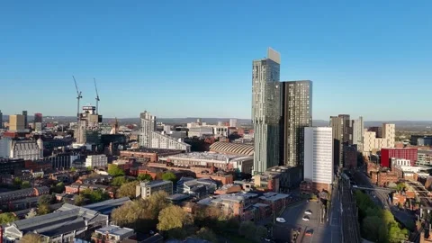 Ascending Deansgate in Manchester Video stock 335634136