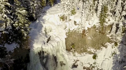 Ascending Drone Shot Of A Waterfall In A Winter Mountain Landscape With A Gimbal 스톡 동영상 78107216