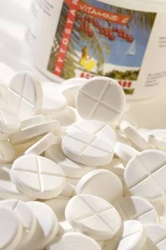  Ascorbic acid Ascorbic acid. Copyright: xCHASSENETx/xBSIPx 004351 017 Bsi... Stock Photos