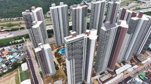 Asia Landmark I-Park The Sharp construction site in Wonpyeong dong, Gumi cit Vidéo 252056712