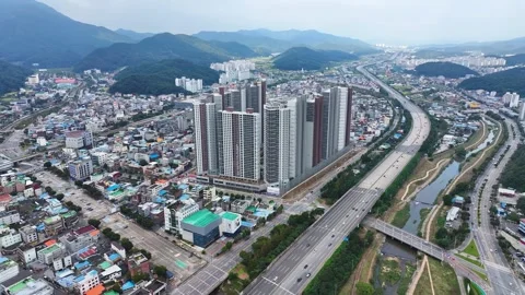 Asia Landmark I-Park The Sharp construction site in Wonpyeong dong, Gumi cit Vidéo 252056784
