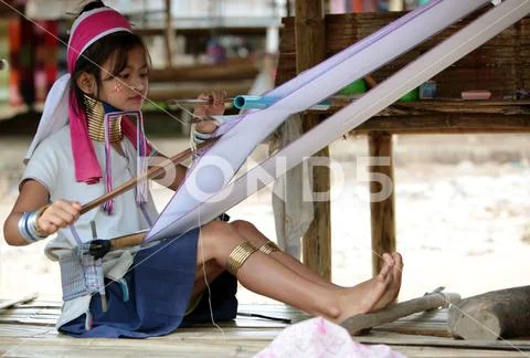 ASIA THAILAND CHIANG MAI WOMEN LONGNECK Stock Photos