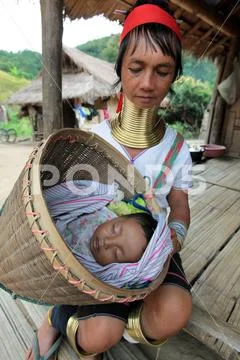 ASIA THAILAND CHIANG MAI WOMEN LONGNECK Stock Photos