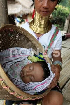 ASIA THAILAND CHIANG MAI WOMEN LONGNECK Stock Photos