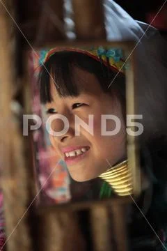 ASIA THAILAND CHIANG MAI WOMEN LONGNECK Stock Photos