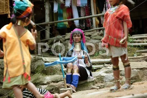 ASIA THAILAND CHIANG MAI WOMEN LONGNECK Stock Photos