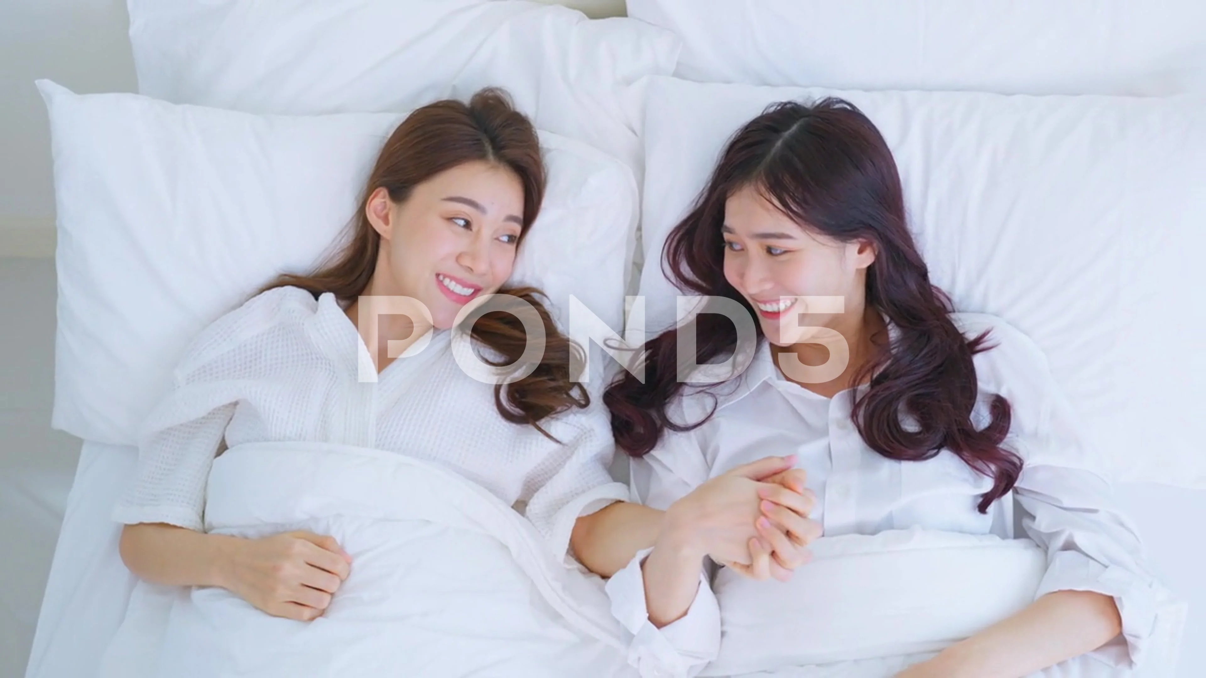 Asian Lesbian Sleep