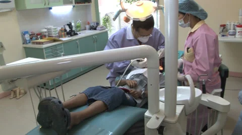 Asian Boy Getting His Teeth Checked At The Dentist-Pan 스톡 동영상 32376655