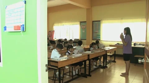 Asian Classroom - Tilt Down Shot 스톡 동영상 12553141