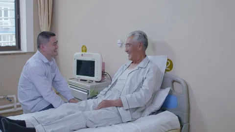 Asian elderly people go to hospital to see a doctor, hospitalization, Stock Footage 297245553