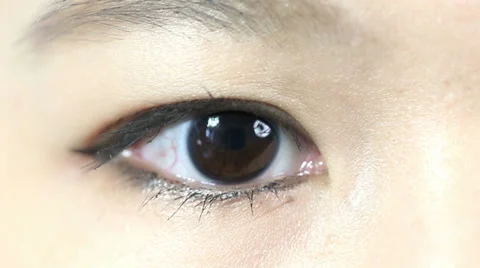 Asian eye in close up Видео 37712148