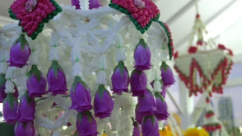 Asian garlands Stock Footage 165758202