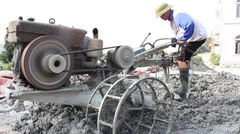 Asian man using soil compacto Video stock 49699573