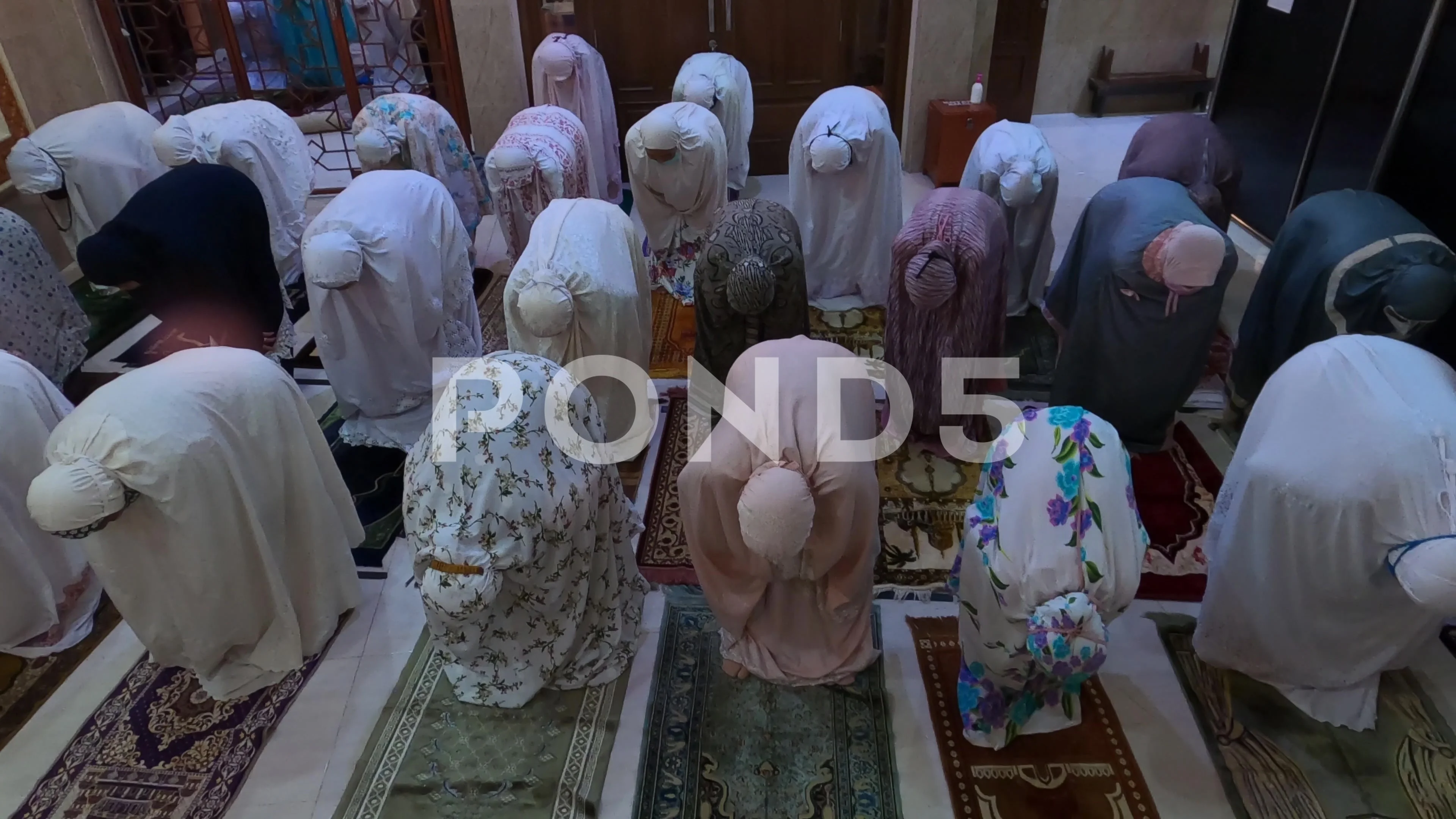 islamic women prayer images