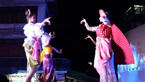 Asian traditional dance Stockbeeldmateriaal 119858568