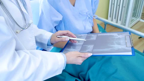 Asian women doctors using stethoscope listen respiratory rate lungs diagnostics Stock Footage 292052288