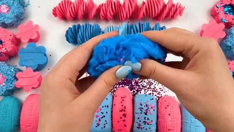 Asmr Cracking Soap Pinch Soap Satisfying Relaxing Slicing Session Video Video stock 311554369