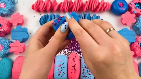 Asmr Cracking Soap Pinch Soap Satisfying Relaxing Slicing Session Video Video stock 311554370