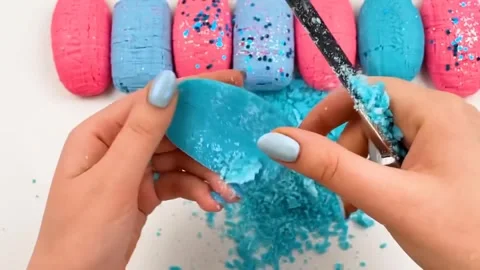 Asmr Cracking Soap Pinch Soap Satisfying Relaxing Slicing Session Video Video stock 311554392