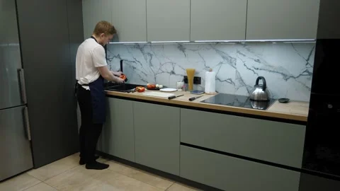 ASMR meal prep by focused home cook Video stock 323656568