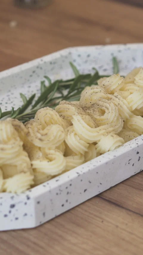 ASMR Perfect Mashed Potatoes: A Step-by-Step Guide Video stock 282579881