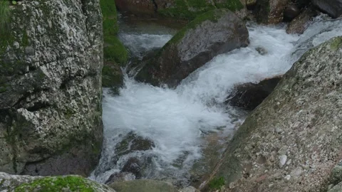 ASMR Relaxing Mountain Stream Flow Water Meditation 120fps Video stock 336850386