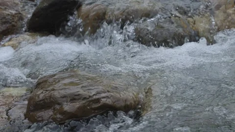 ASMR Relaxing Mountain Stream Flow Water Meditation 120fps 库存影片 336850567