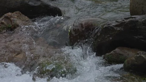 ASMR Relaxing Mountain Stream Flow Water Meditation 120fps 库存影片 336850648