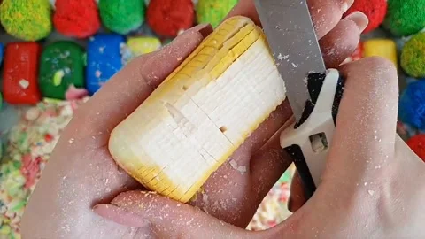 Asmr Soap Cutting Cracking Soap Pinch Soap Satisfying Relaxing Video Stock-Footage 311558884