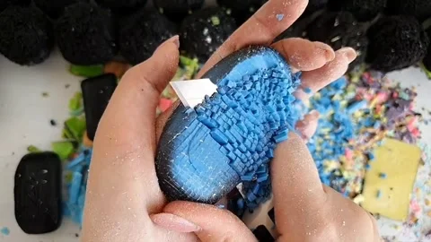 Asmr Soap Cutting Cracking Soap Pinch Soap Satisfying Relaxing Video Video stock 311558914