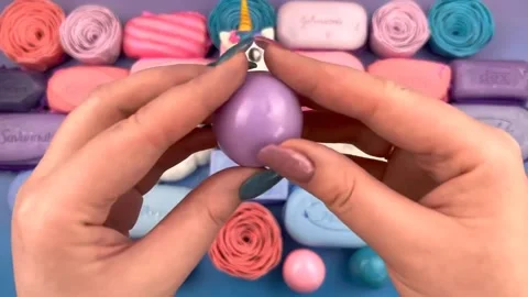 Asmr Soap Cutting Cracking Soap Pinch Soap Satisfying Relaxing Video Video stock 311563490