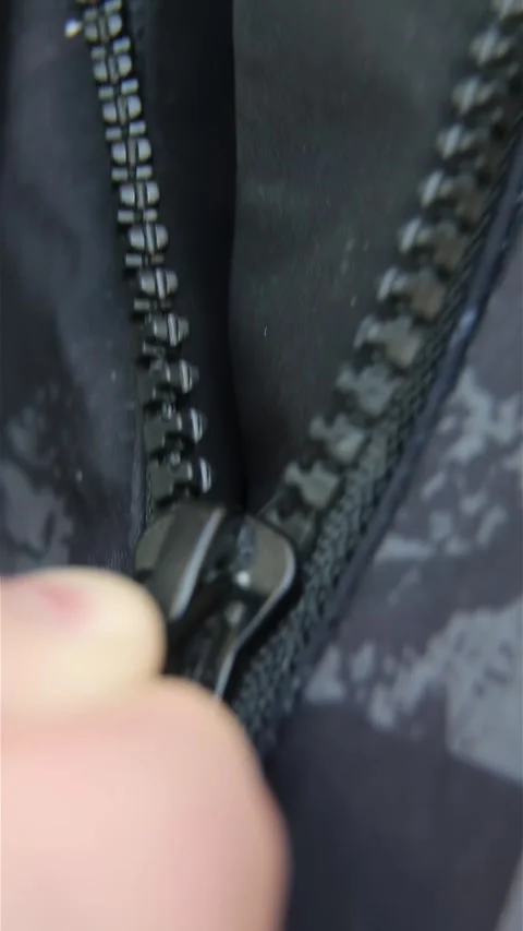 Asmr, Zipping up the jacket. Dressing of the upper warm clothes. Stock Footage 239937186