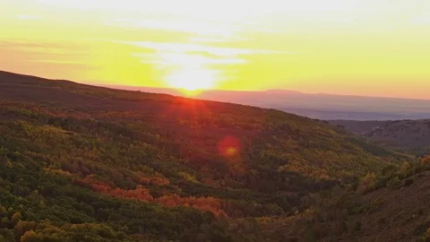 Aspen fall autumn sunset on the slopes of a desert mountain Steens Mountain near Stock-Footage 81579455