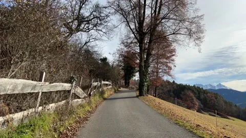 Asphalt road in the mountains Video stock 232048000
