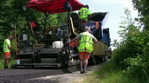 Asphalt workers 스톡 동영상 487369
