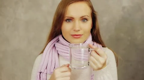 Aspirin Stock-Footage 12413737