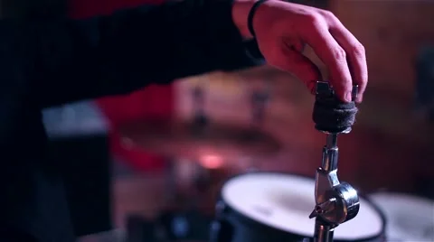 Assemble battery plate Video stock 51143536