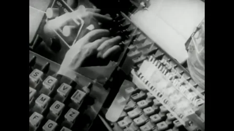 The assembler entrance partition, assembling elevator, caster, mold, metal pot, Video stock 79425827