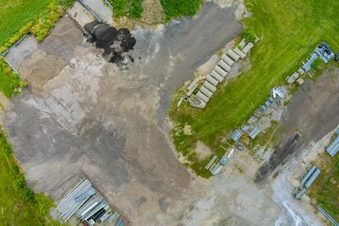 Assembling drainage system, rectangular drainage pipes holes on the concrete Foto stock