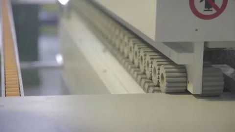 Assembling furniture Vidéo 84882956